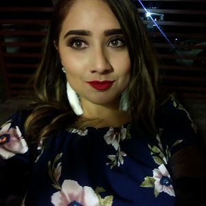 Meet your Posher, Iris